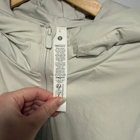 Lululemon Water-Resistant Insulated Hooded Jacket SZL Bone